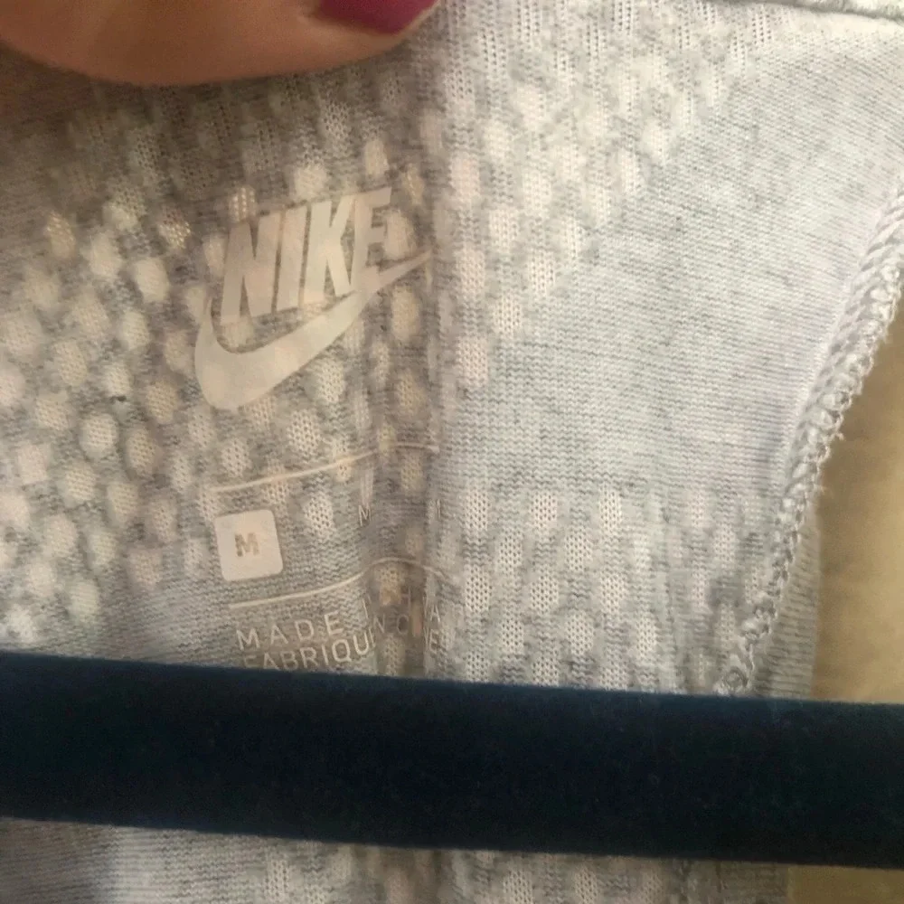 Nike muscle Tee Size Medium